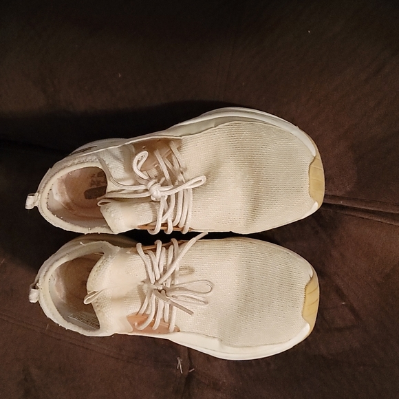 Shoes - Sketchers cute work shoes non skid